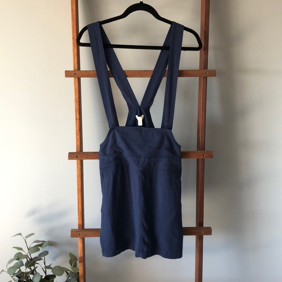 UO silence + noise mini skirt with suspenders sz M